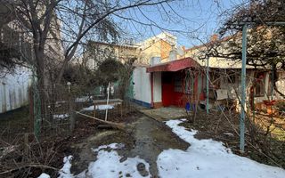 "Casa bunicii" pe un lot de teren de 307 mp - Poză 4