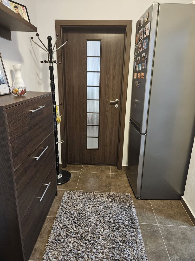 BRASADAS vinde ap 2 cam etaj 4/4 in Micro 16. - Poză 3