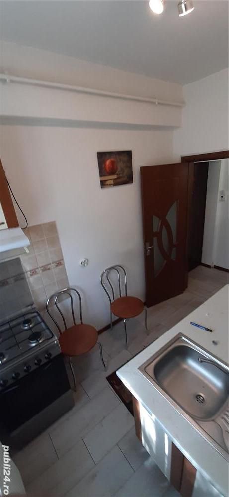 Garsoniera Tractorul - Poză 3