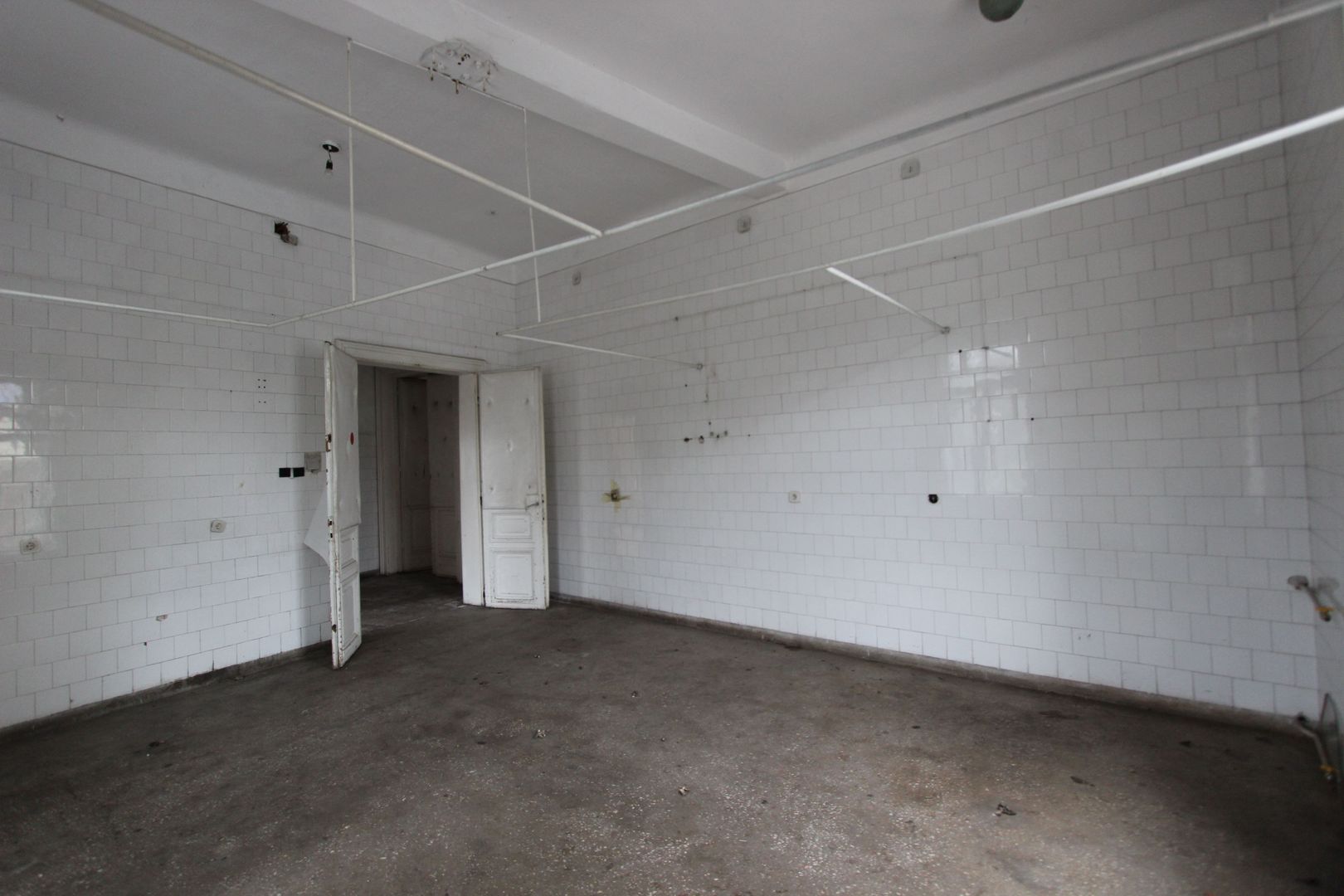 Imobil pretabil cladire de birouri, clinica medicala - Central - Poză 26