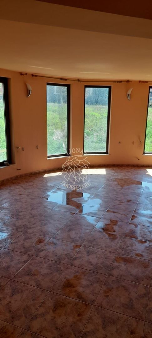 Casa 5 camere 183 mp-teren 2135 mp-garaj- Posmus, Com. Sieu - Poză 1