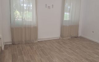 Spațiu comercial ultracentral, 35 mp, recent renovat, Iași - Poză 2
