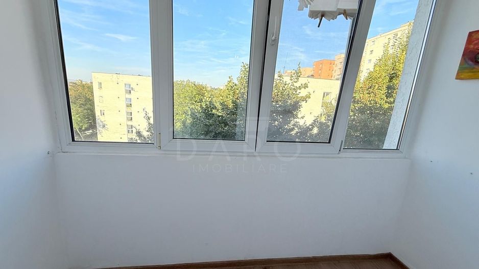 Apartament două camere de vânzare Dâmbu renovat - Poză 8