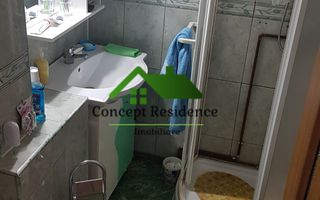 Vand apartament 2 camere, zona Semiluna - Poză 5