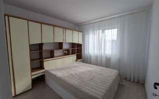 Închiriez apartament 3 camere - Poză 7