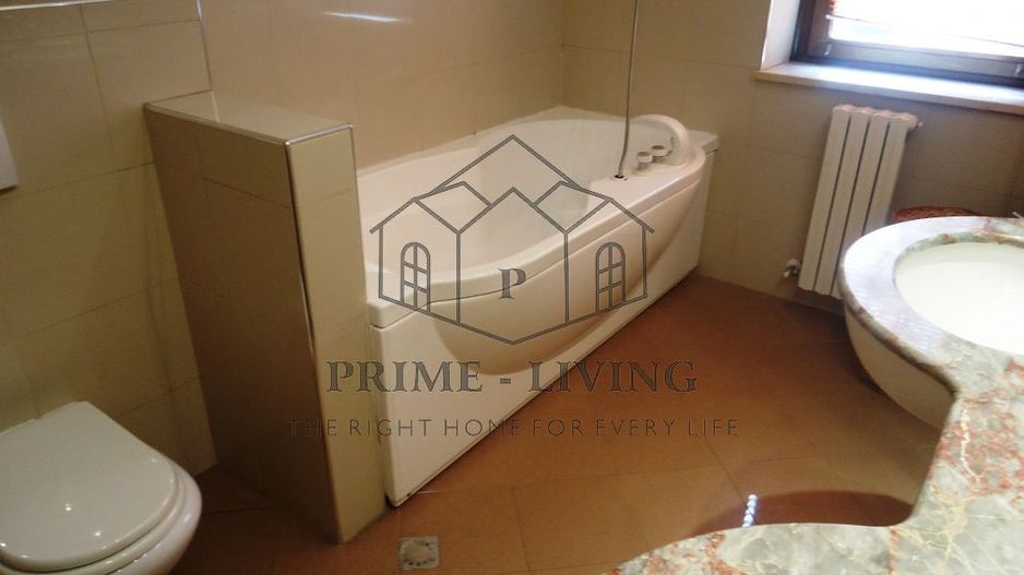 APARTAMENT SPATIOS DE 3 CAMERE LA INCHIRIERII IN ZONA PRIMAVERII - Poză 6