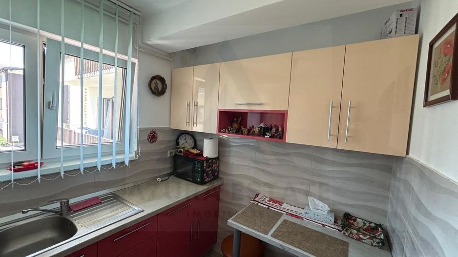 Apartament impecabil 69,5mp 3 camere  2 băi etaj 1 cu loc de parcare - Poză 16