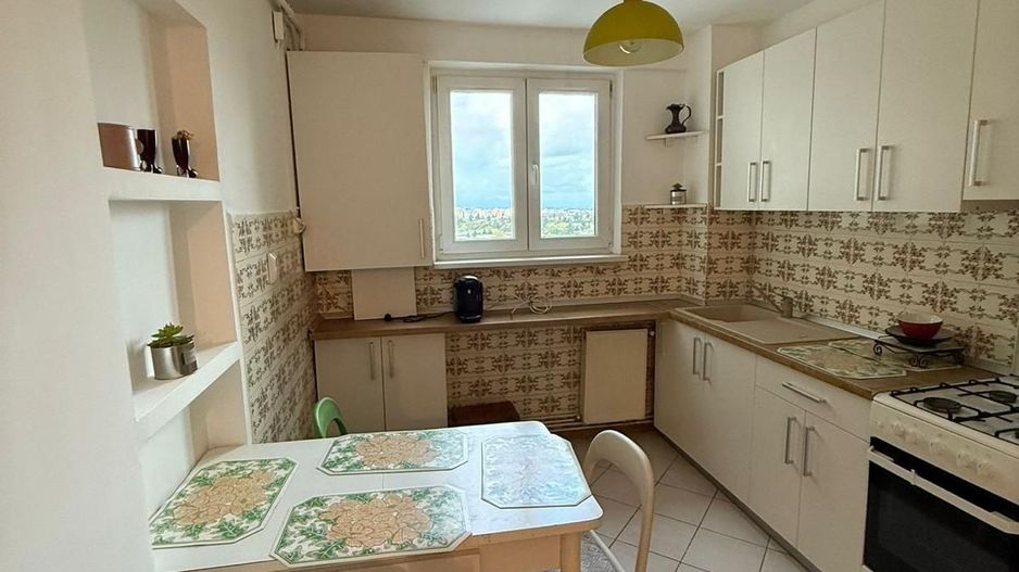 Zona P-ta Astra, 3 camere insorit, cu priveliste - Poză 2