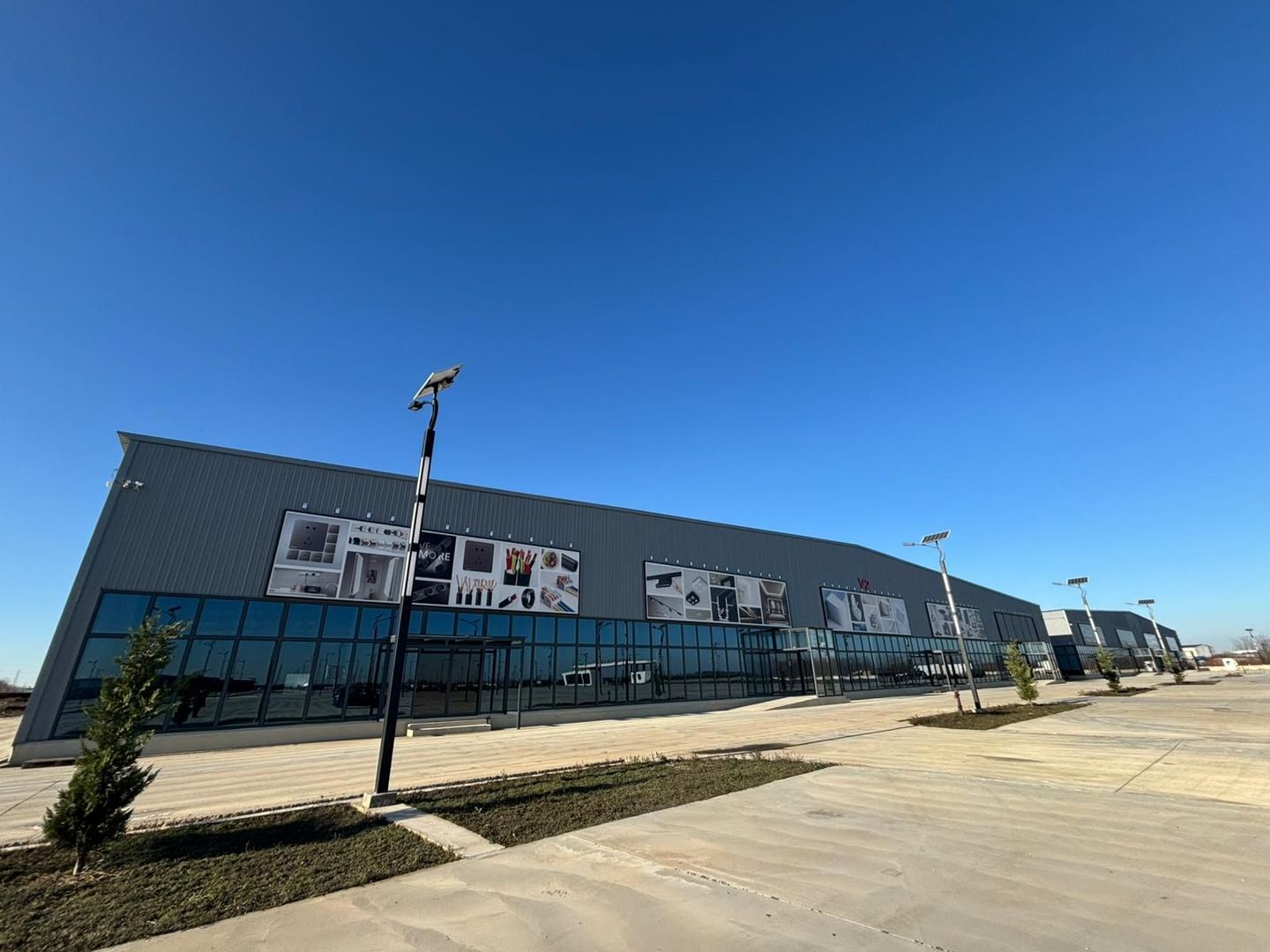 Spatii comerciale, industriale, logistice, birouri, productie, retail - Poză 3