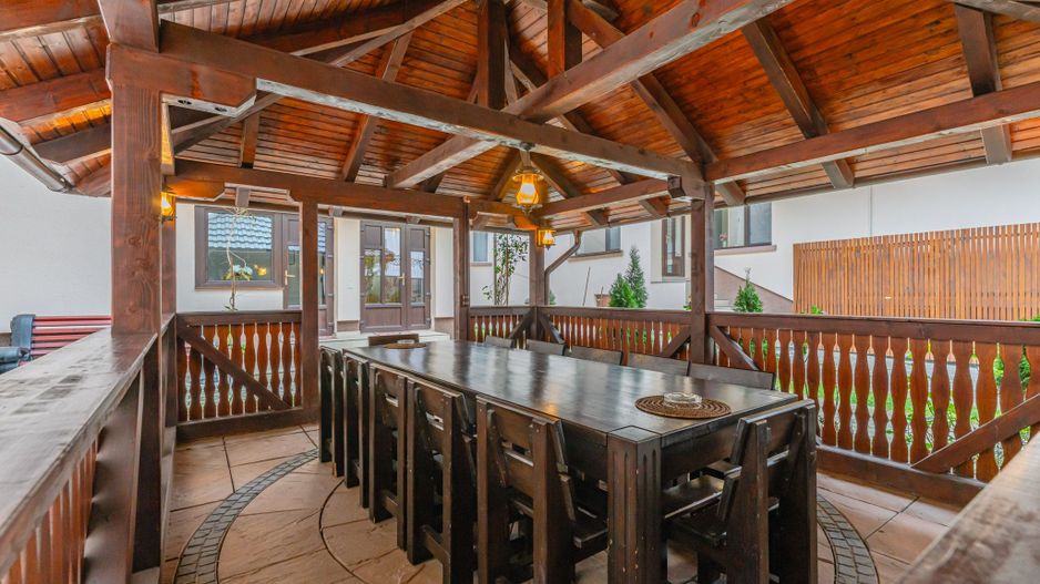 Pensiune Râșnov, 13 camere plus locuință proprietar, zonă Cetate - Poză 52