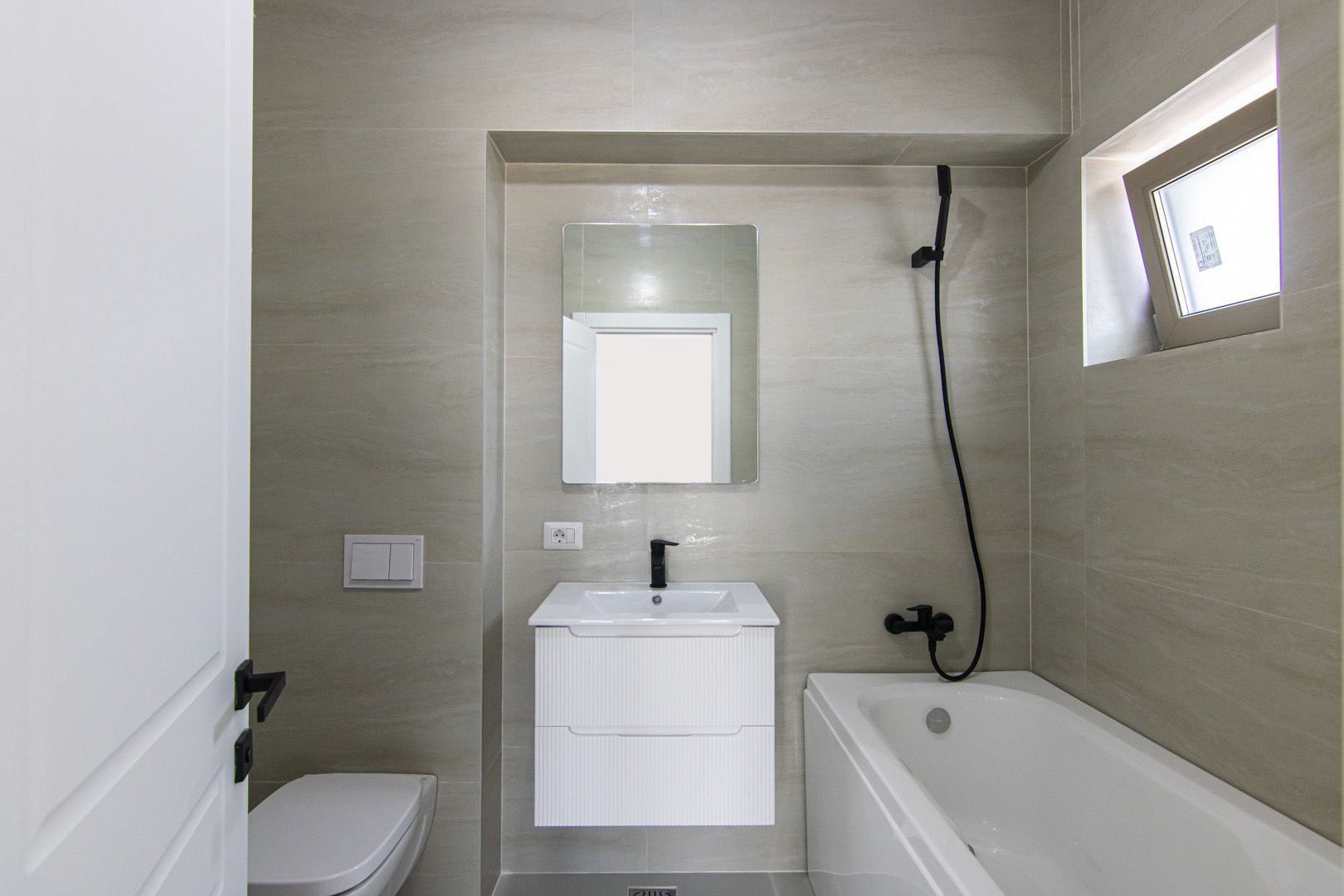 COMISION 0 % | CASA PREMIUM | 5 CAMERE | FINISATA LA CHEIE | OTOPENI - FERME | - Poză 32