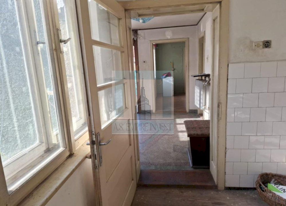 Casa singur in curte - zona Sacele - Poză 9