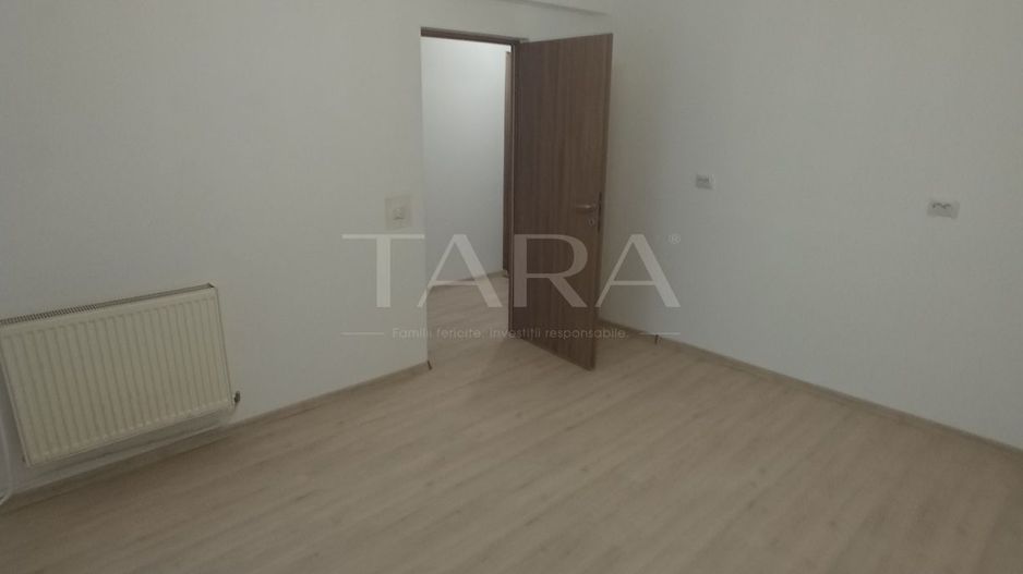 Apartament cu 2 camere de vânzare în zona Peny. - Poză 3