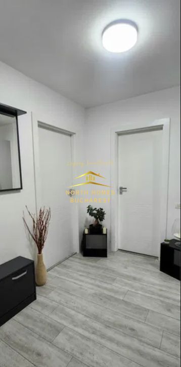 Apartament de tip Penthouse, 2 camere, nou renovat - Pod Constanta - Poză 6