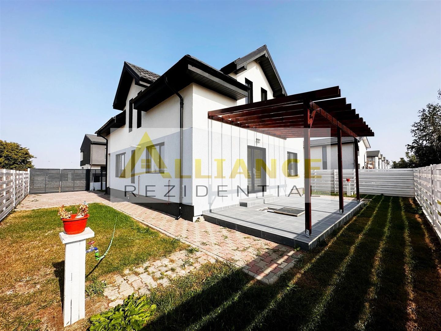 Casa individuala ~ 5 camere 3 bai ~ dressing ~ teren 325mp - Poză 4