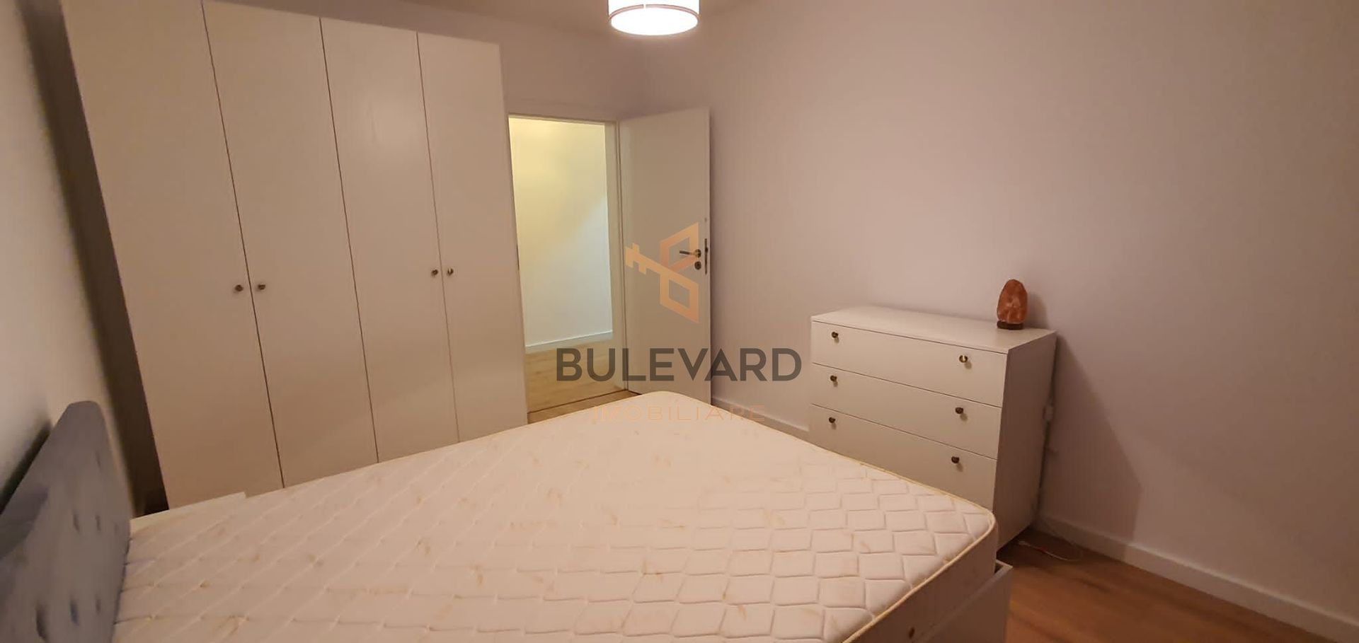 Apartament cu 3 camere + parcare subterana,  zona strazii Eroilor! - Poză 4