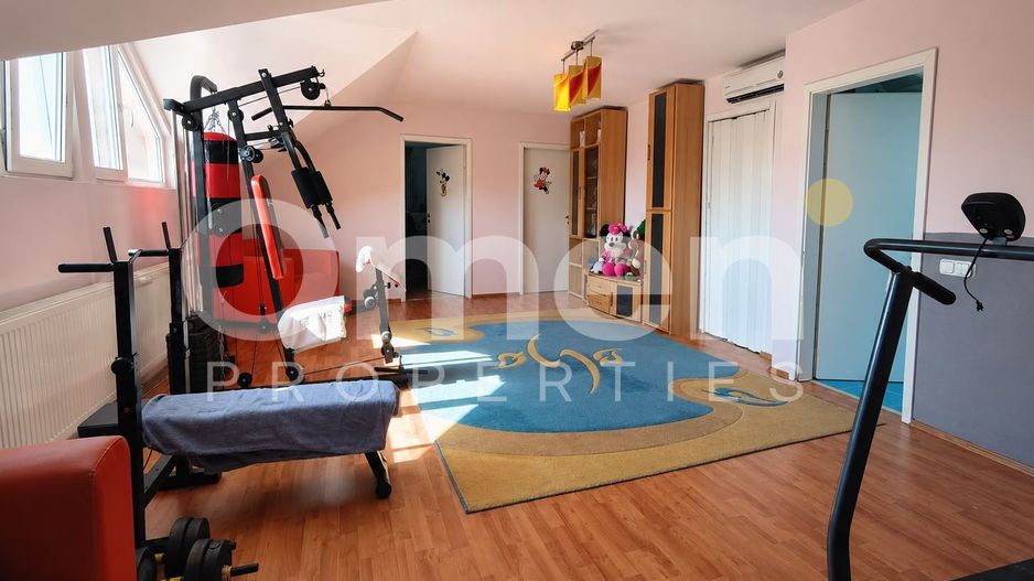 Casă P+M cu piscină și teren 1100 mp – Zona Vrancei, Baia Mare - Poză 12