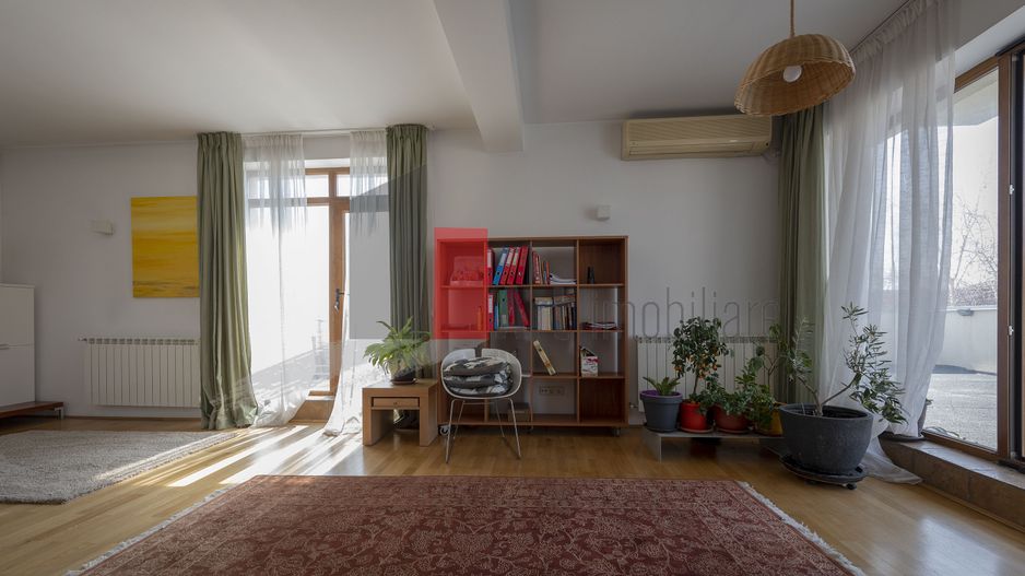7 cam. | 5 bai | 420 mp | 690 000  euro | zona Mark Twain - Poză 11