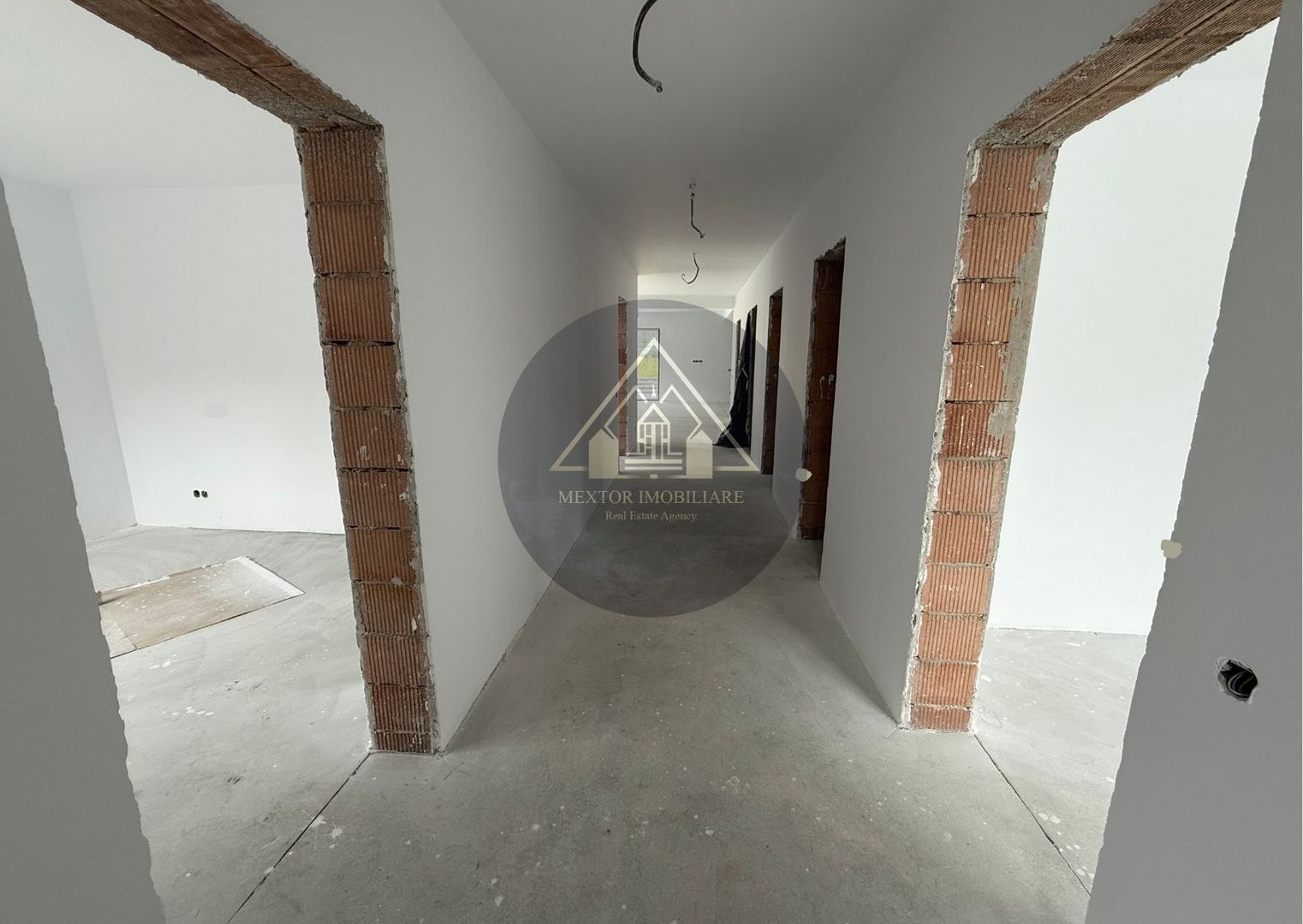 Casa noua, Medias - Poză 2