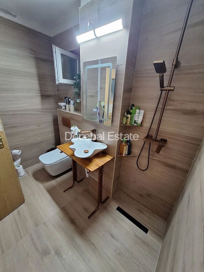 Apartament 2 camere Titan 58 mp etaj 8/10 1978 - Poză 7