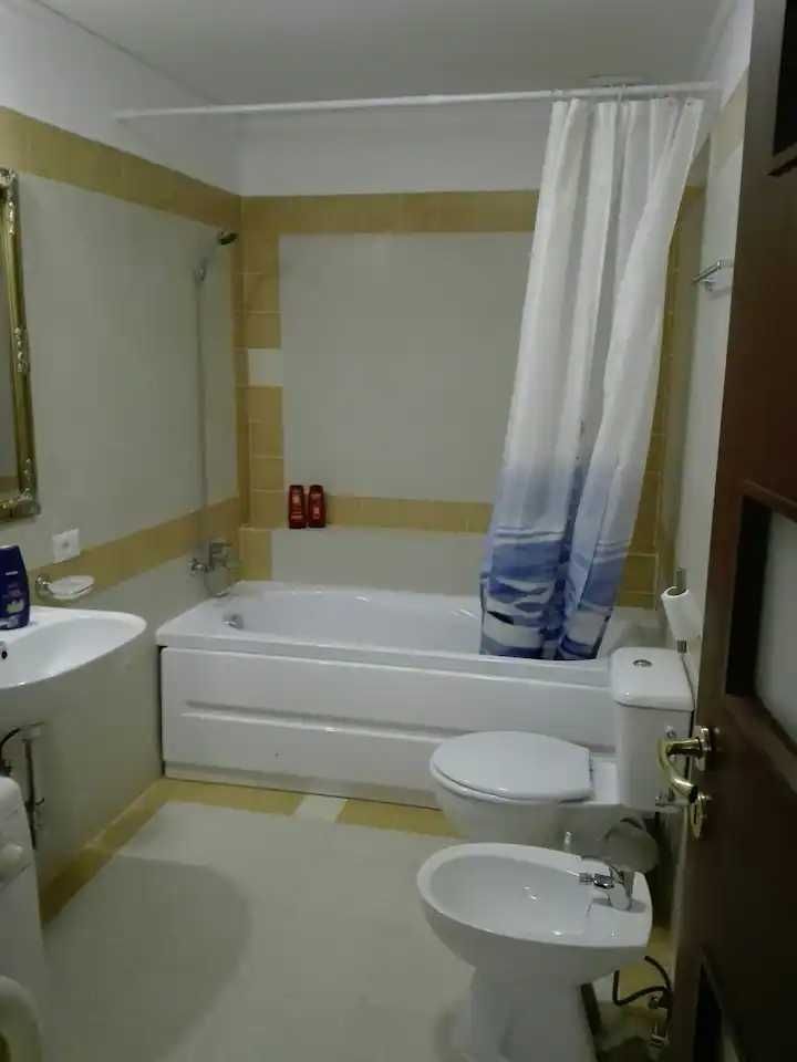 Apartament cu 2 camere- ultracentral - Poză 7