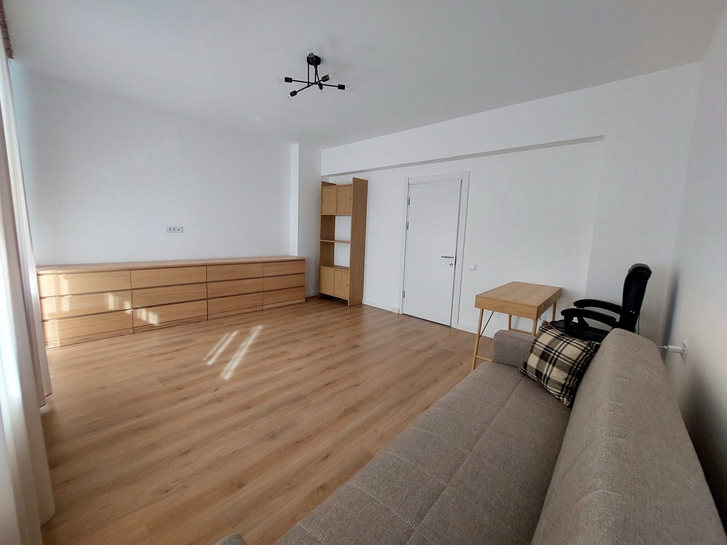 2 Camere, 2 balcoane, mobilat, PARCARE SUBSOL INCLUSA, 3 minute Metrou Pacii - Poză 5