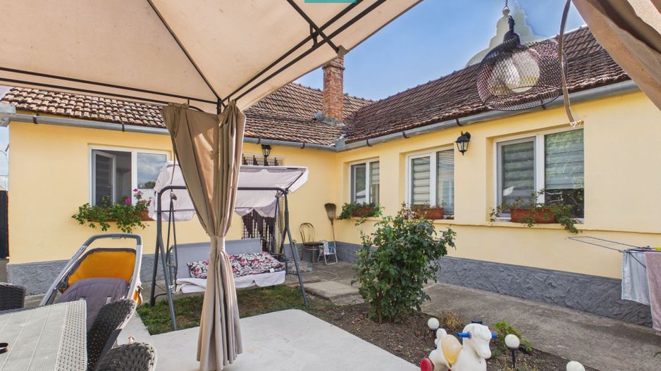 Casă individuală 3 camere,teren de 1500Mp Bătania - Poză 3
