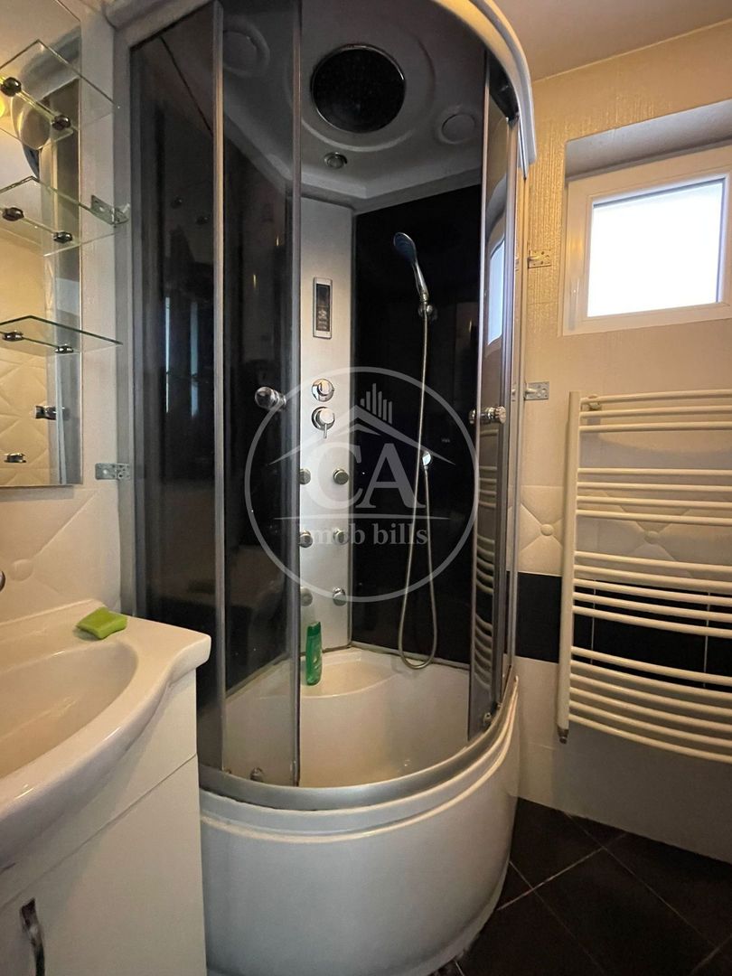 Apartament de vanzare cu 3 camere in zona Central, Oradea - Poză 11
