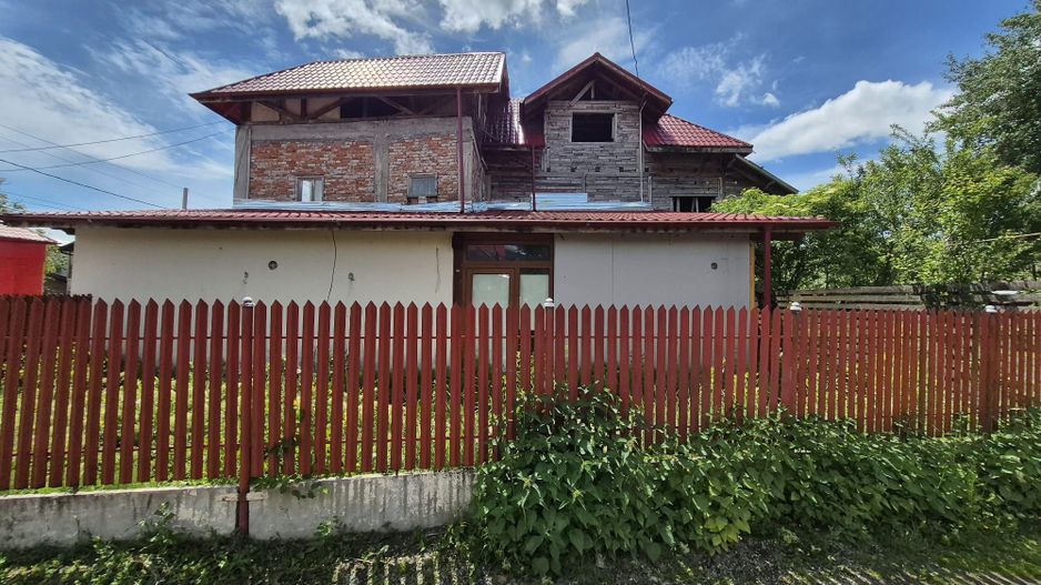 Spatiu comercial+Locuinta 664 mp construiti+anexa 16 mp si teren 845mp - Poză 3