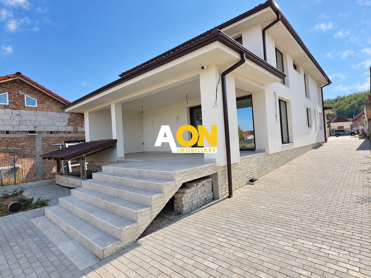 Casa premium la cheie, 4 camere, 1477 mp teren, Ciugud - Poză 3