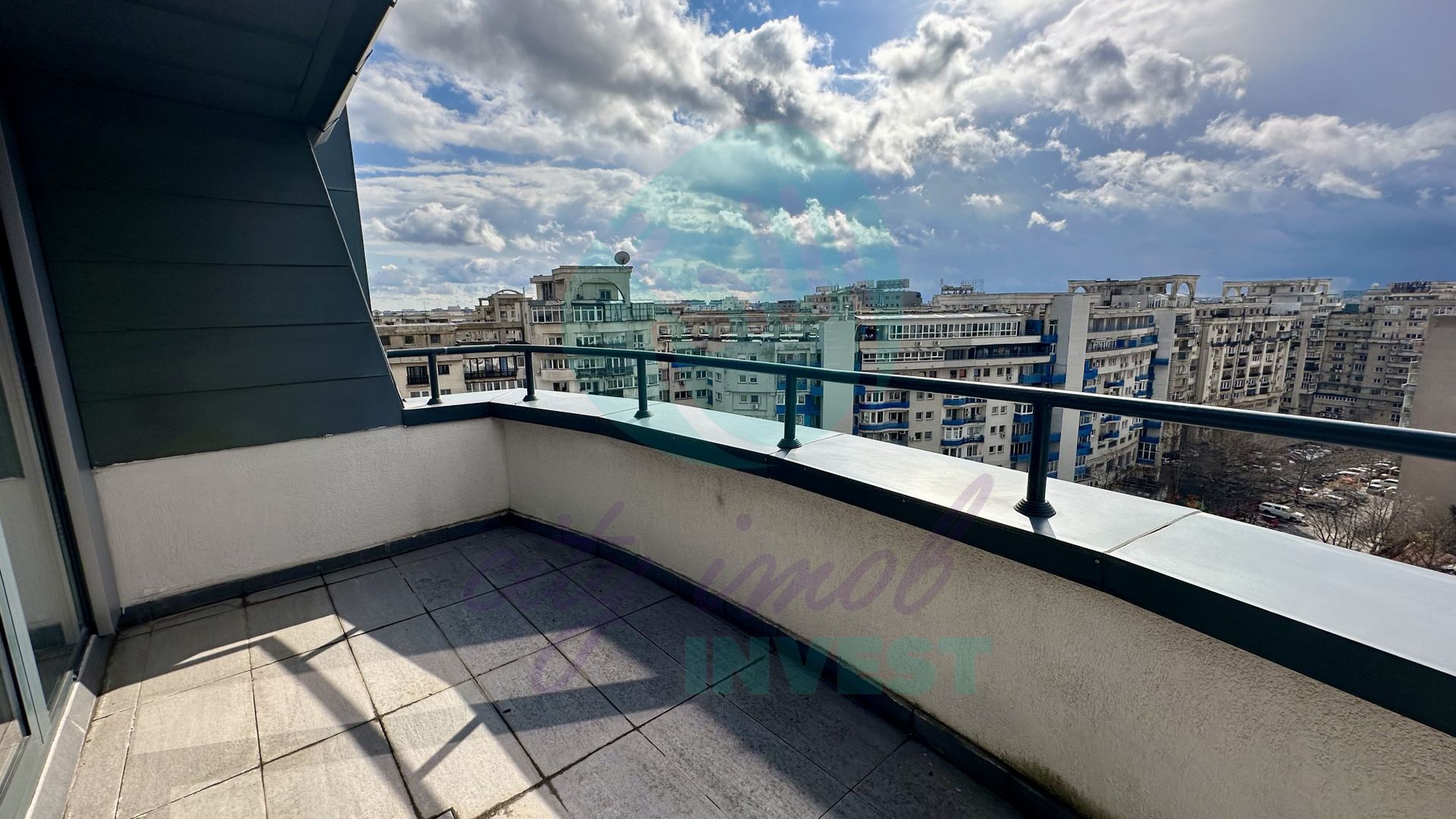 Spatiu cu view si terasa ideal atat pentru birou cat si pentru locuinta - Poză 16