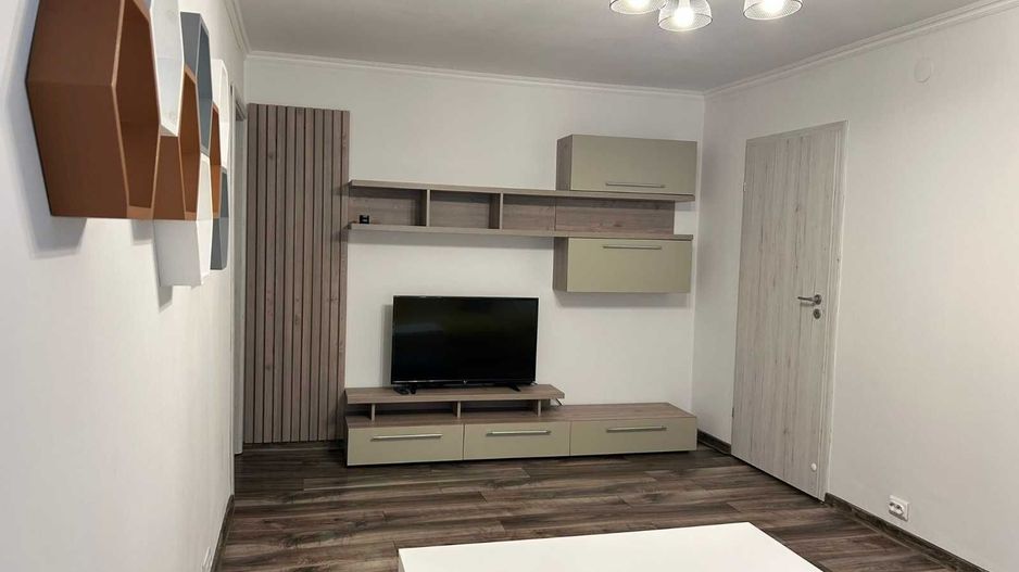 Apartament 4 camere, 2 bai, bloc 1984, centrala, Titan-Fizicienilor - Poză 3