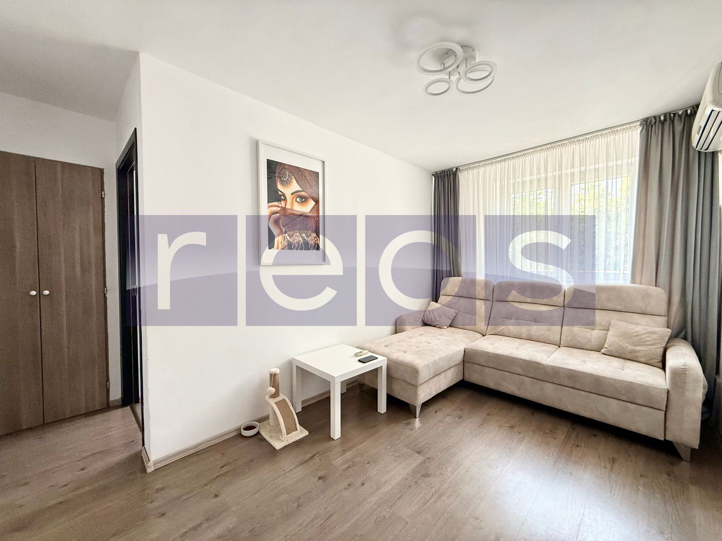 VANZARE 3 CAMERE | ZONA VITAN | CENTRALA PROPIE - Poză 1