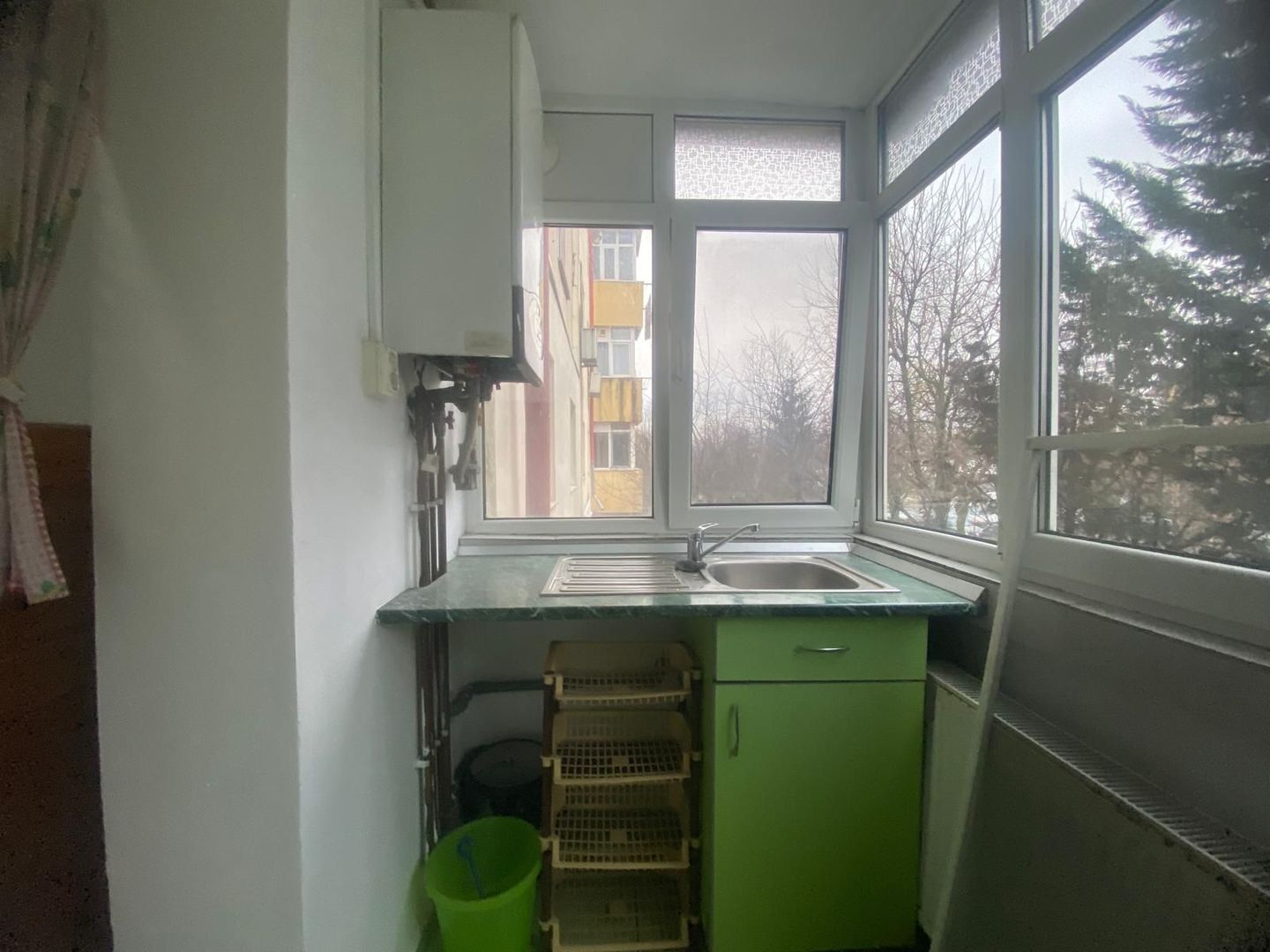 Vanzare apartament cu 3 camere,etajul 1,decomandat - M3, Târgoviște - Poză 9