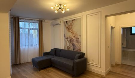 Apartament cu doua camere în bloc nou!!