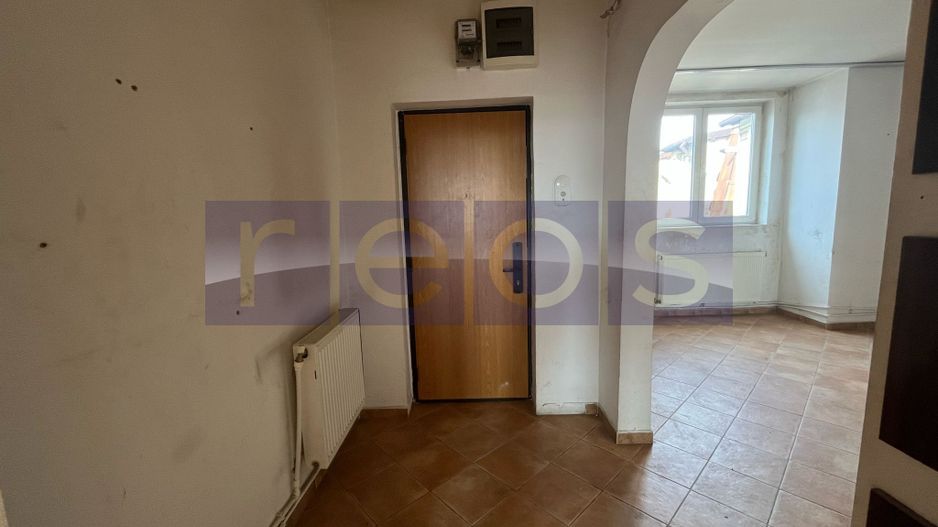 VANZARE 5 CAMERE DECOMANDAT | ZONA UNIVERSITATE - Poză 2