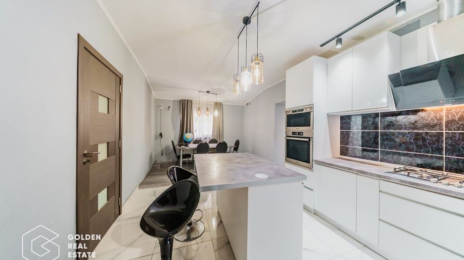 Casa ideala pt familie numeroasa sau spatiu de birouri, teren 908 mp, Gai - Poză 6