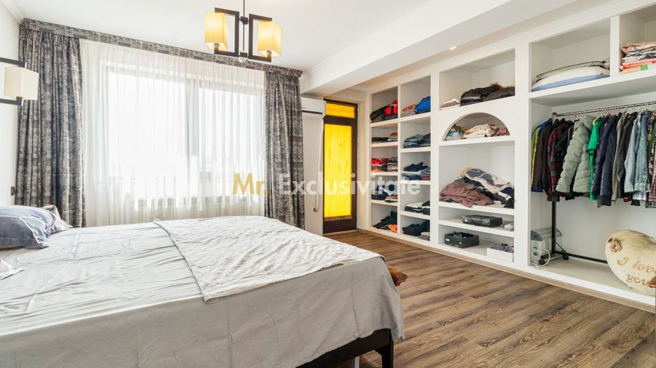 Vila impresionata 550mp util, 300mp teren - Poză 10