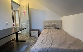 Apartament cu 3 camere - Poză 3