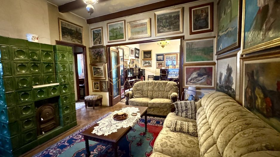 Vila cu 6 camere *310mp*  + Garaj // Primăverii - Poză 11