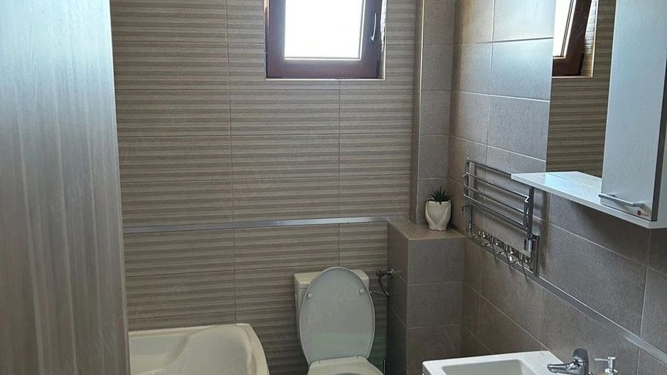BRASADAS vinde ap 2 cam etaj 3 cu PARCARE Odobescu. - Poză 3