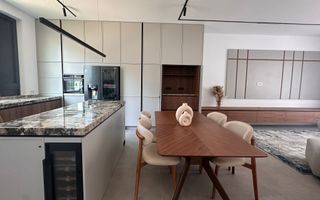 AVALON ESTATE TOWNHOUSE - Poză 2