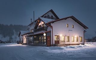 Oportunitate de Investiție – Hotel de Vânzare în Moieciu de Jos - Poză 1