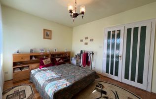 Vilă spațioasă 6 camere în centrul Lugoj – teren 471 mp, garaj