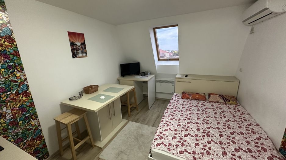 Apartament 1 camera la Mansarda - Poză 1