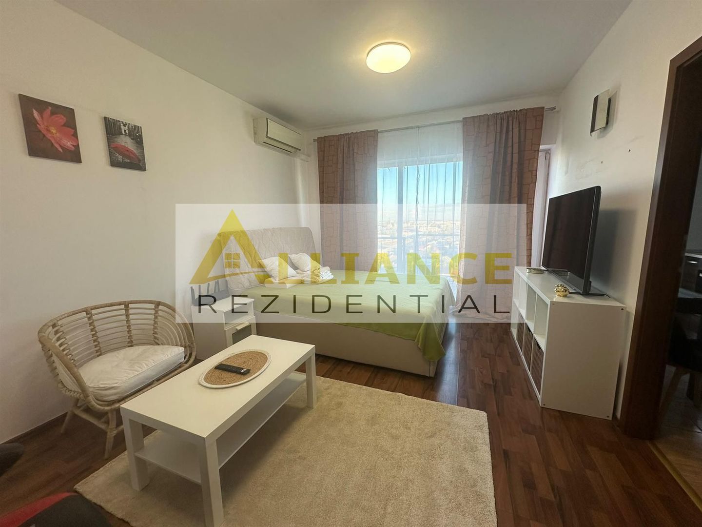 Garsoniera | Complex Rasarit de Soare | Titan | Mobilata si utilata - Poză 1