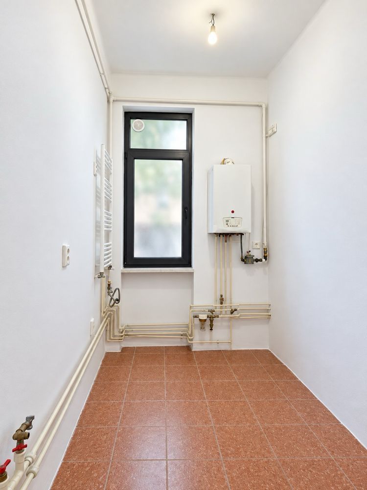Apartament 3 camere de vanzare, Universitate, centrală proprie, parcare -Rosetti - Poză 5