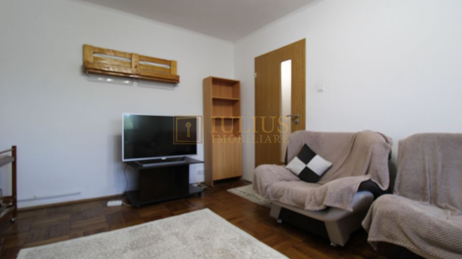 Zona Aradului, 3 camere + 2 bai, centrala proprie. - Poză 10