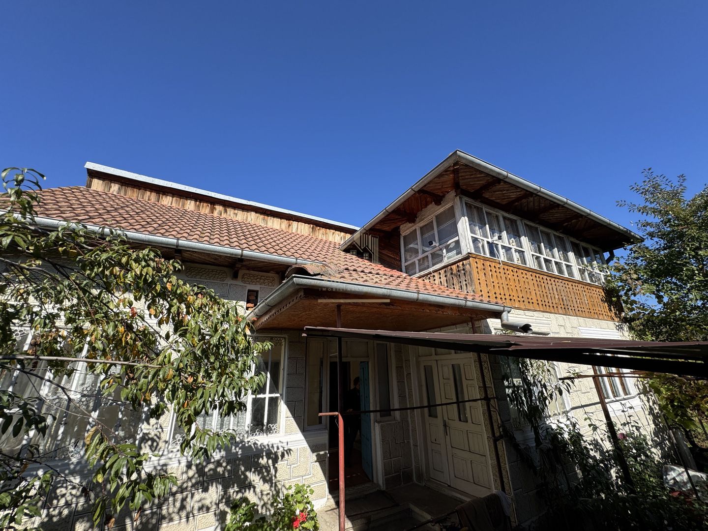 CASA 4 CAMERE TEREN 800 MP CAPUL PISCULUI COMUNA GODENI JUD. ARGES - Poză 2