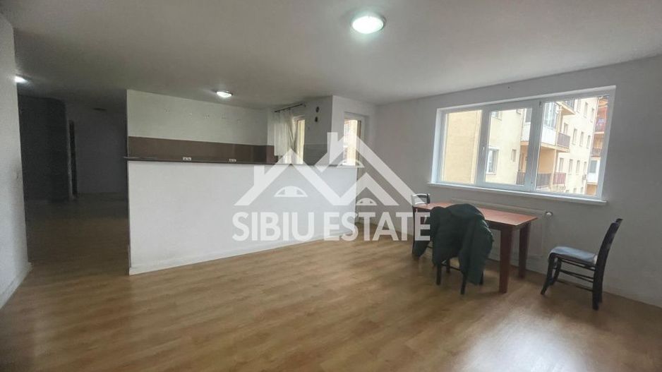 Apartament de vanzare cu 3 camere spatios s.u. 81.3mp-Super pret - Poză 4
